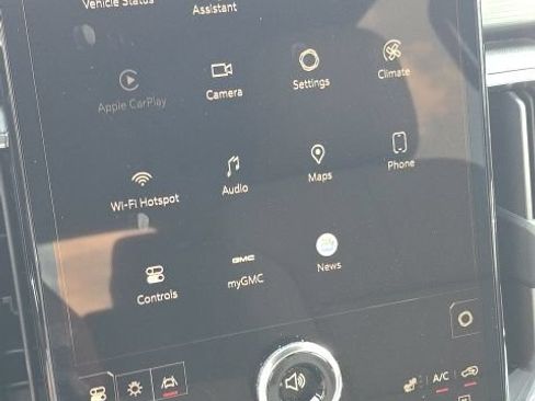 Used 2024 GMC Acadia Elevation FWD image 30