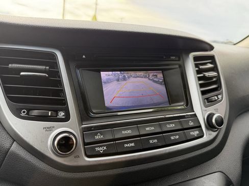 Used 2017 Hyundai Tucson Sport image 20