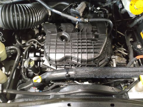 Used 2017 Dodge Grand Caravan GT w/ Mopar Premium Addition Group FWD image 30