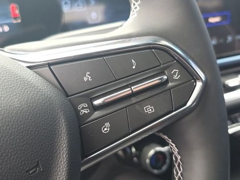 New 2026 Chevrolet Equinox EV LT image 21