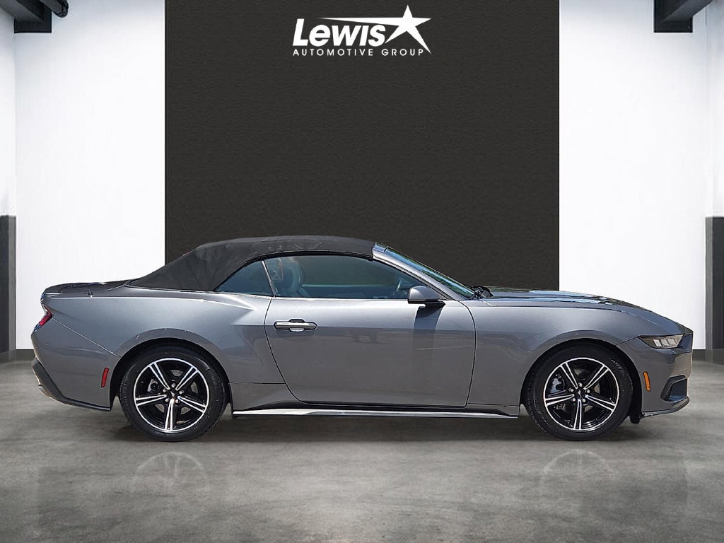 Used 2024 Ford Mustang Premium RWD image 5