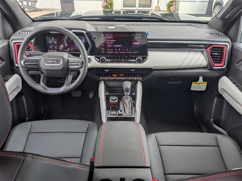 New 2025 GMC Canyon AT4 w/ AT4X Package image 10