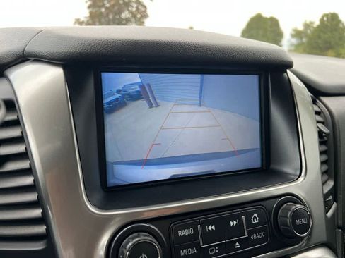 Used 2019 Chevrolet Suburban LT image 43