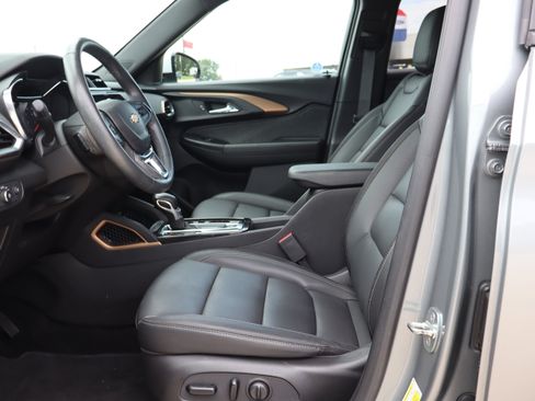 Used 2023 Chevrolet TrailBlazer ACTIV w/ Convenience Package FWD image 9