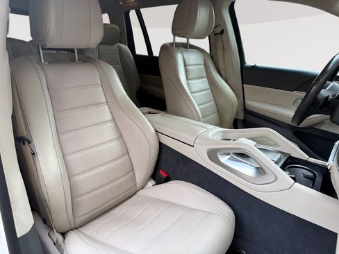 Used 2020 Mercedes-Benz GLS 450 4MATIC image 28