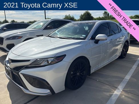 Used 2021 Toyota Camry XSE image 1