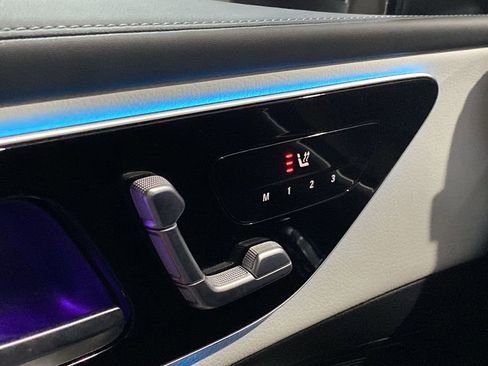 Used 2024 Mercedes-Benz GLC 300 image 10