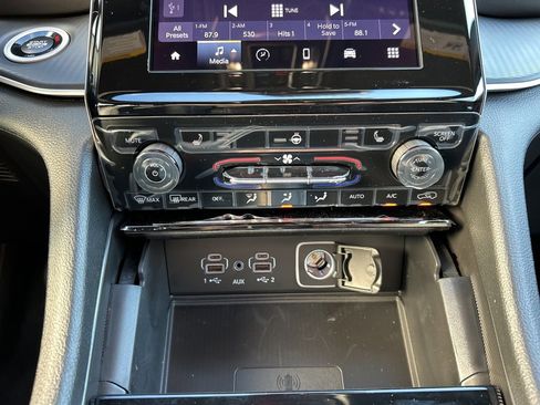 New 2025 Jeep Grand Cherokee L Altitude image 13