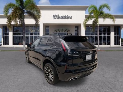 Certified 2024 Cadillac XT4 Sport FWD image 11