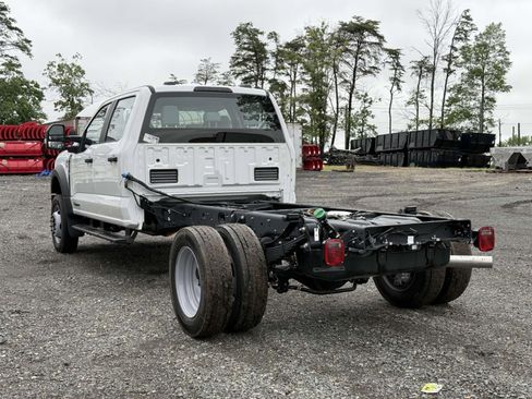 New 2025 Ford F550 4x4 Crew Cab Super Duty image 4