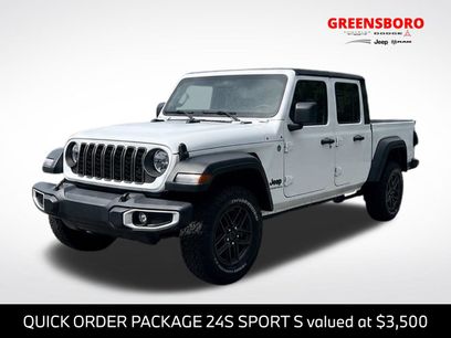 Used 2025 Jeep Gladiator Sport