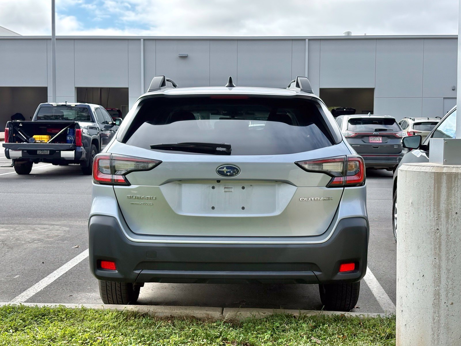 Used 2024 Subaru Outback Premium AWD/4WD image 5