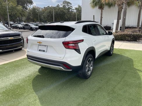 New 2025 Chevrolet Trax LT w/ Driver Confidence Package image 7