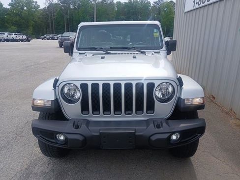 Used 2023 Jeep Wrangler Unlimited Sahara AWD/4WD image 6