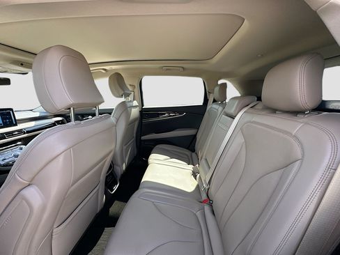 Used 2022 Lincoln Nautilus Reserve w/ Equipment Group 201A FWD image 25