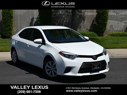 Used 2016 Toyota Corolla LE FWD image 1