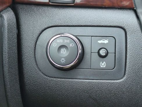 Used 2010 Chevrolet Impala LT w/ Luxury Edition Package image 29