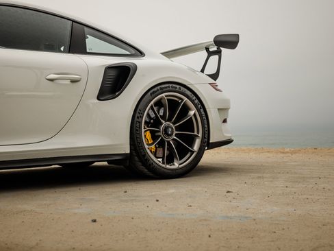 Used 2019 Porsche 911 GT3 RS image 12