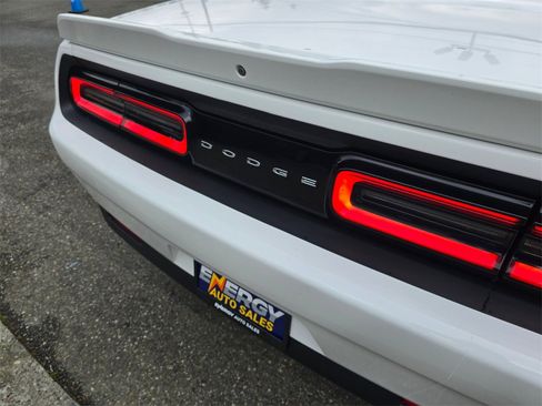 Used 2022 Dodge Challenger R/T image 15