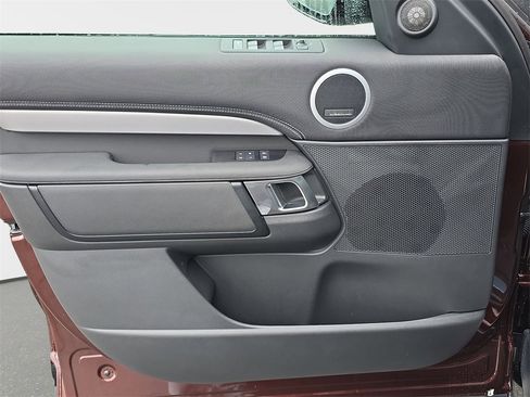 New 2026 Land Rover Discovery Limited Edition image 28