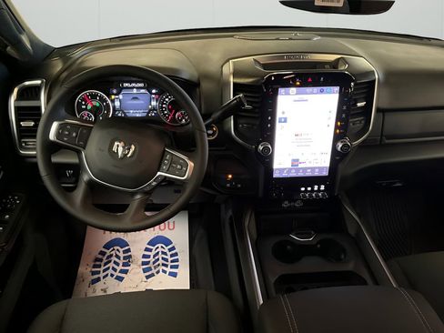 New 2026 RAM 2500 Big Horn AWD/4WD image 7