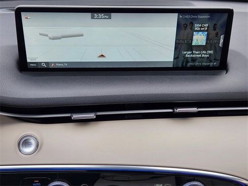 Used 2025 Genesis GV70 2.5T w/ Advanced Package image 13