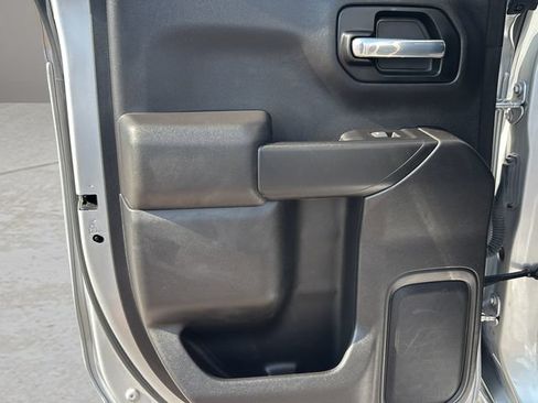 Used 2022 Chevrolet Silverado 1500 LT AWD/4WD image 13