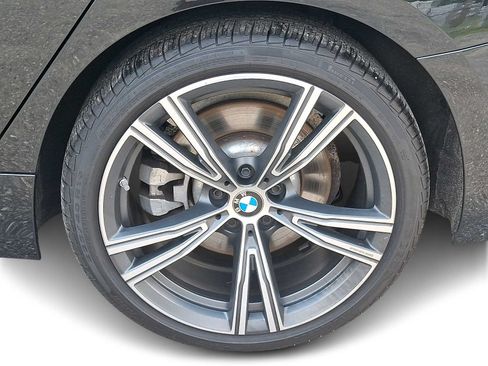 Used 2023 BMW 330i xDrive Sedan w/ Premium Package AWD/4WD image 7