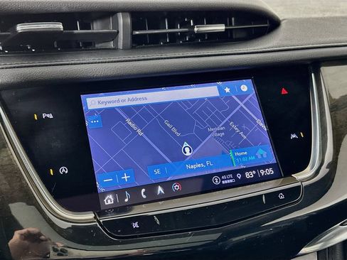 Used 2022 Cadillac XT6 Premium Luxury FWD image 13