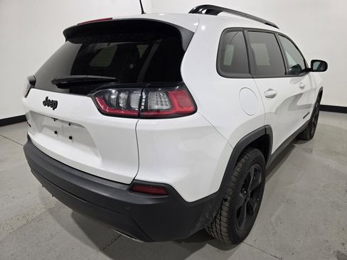 Used 2019 Jeep Cherokee Latitude Plus image 4