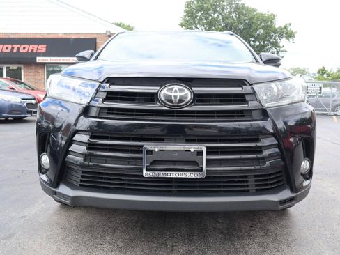 Used 2018 Toyota Highlander SE AWD/4WD image 9