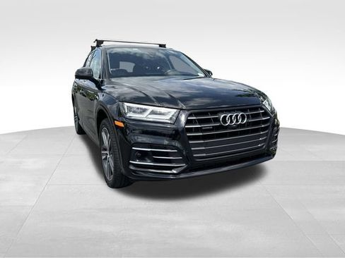 Used 2020 Audi Q5 e Prestige w/ Prestige Package AWD/4WD image 7