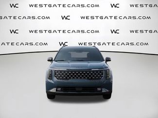 New 2026 Kia Carnival SX Prestige FWD video 2