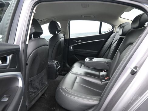 Used 2023 Genesis G70 2.0T image 30