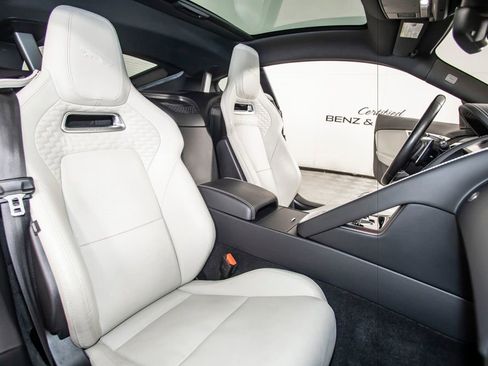 Used 2023 Jaguar F-TYPE Coupe image 49