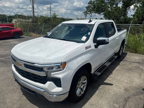 Used 2025 Chevrolet Silverado 1500 LT AWD/4WD image 19