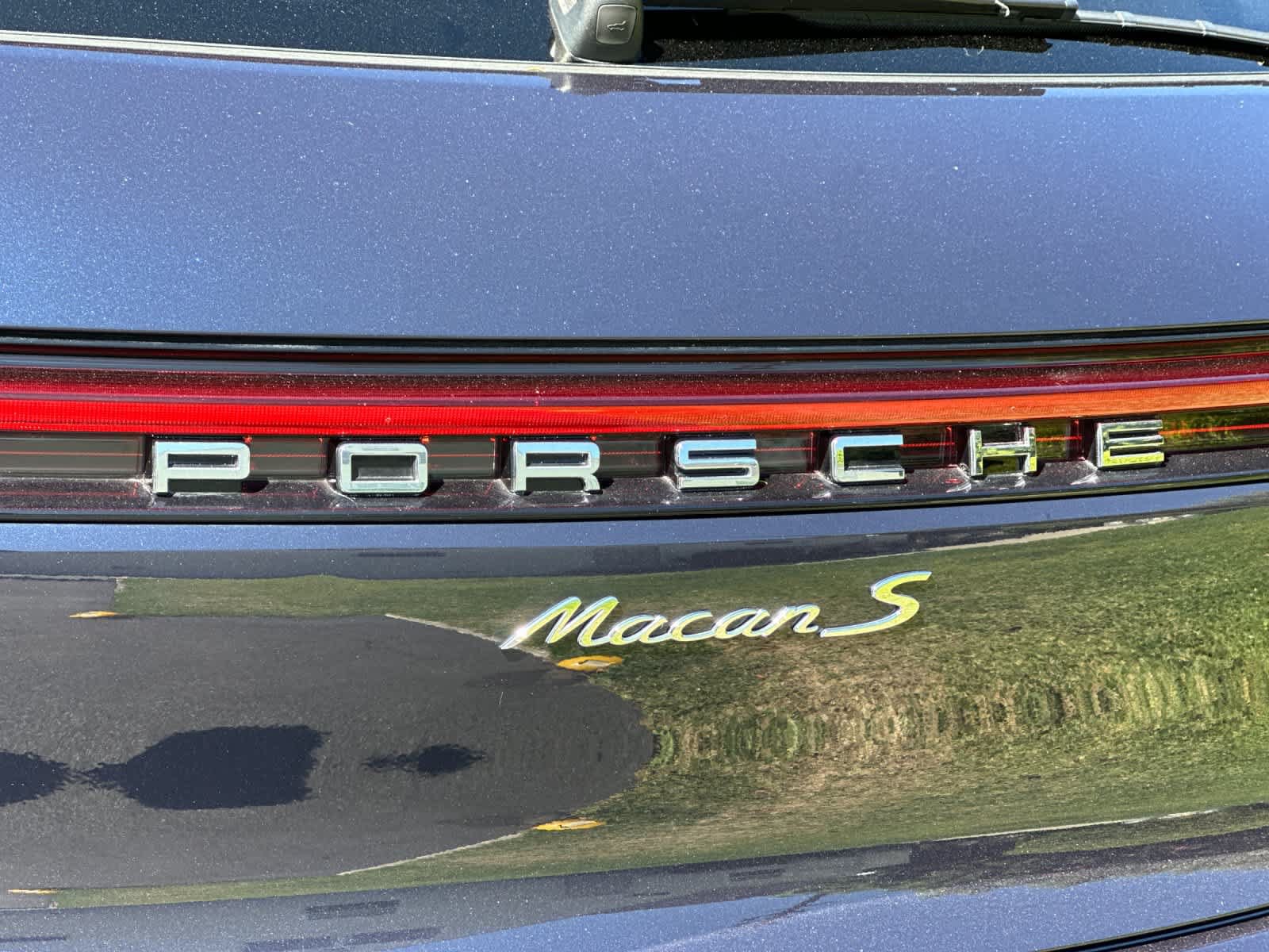 Used 2023 Porsche Macan S AWD/4WD image 31