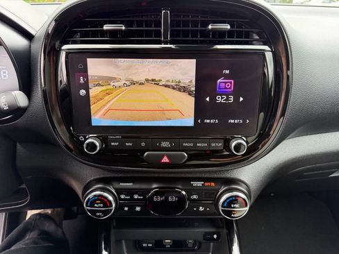 Used 2023 Kia Soul GT-Line FWD image 22