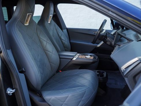 Used 2024 BMW iX xDrive50 w/ Premium Package image 24