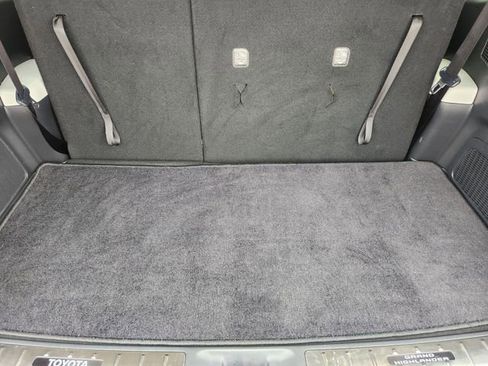 Used 2025 Toyota Grand Highlander AWD image 27