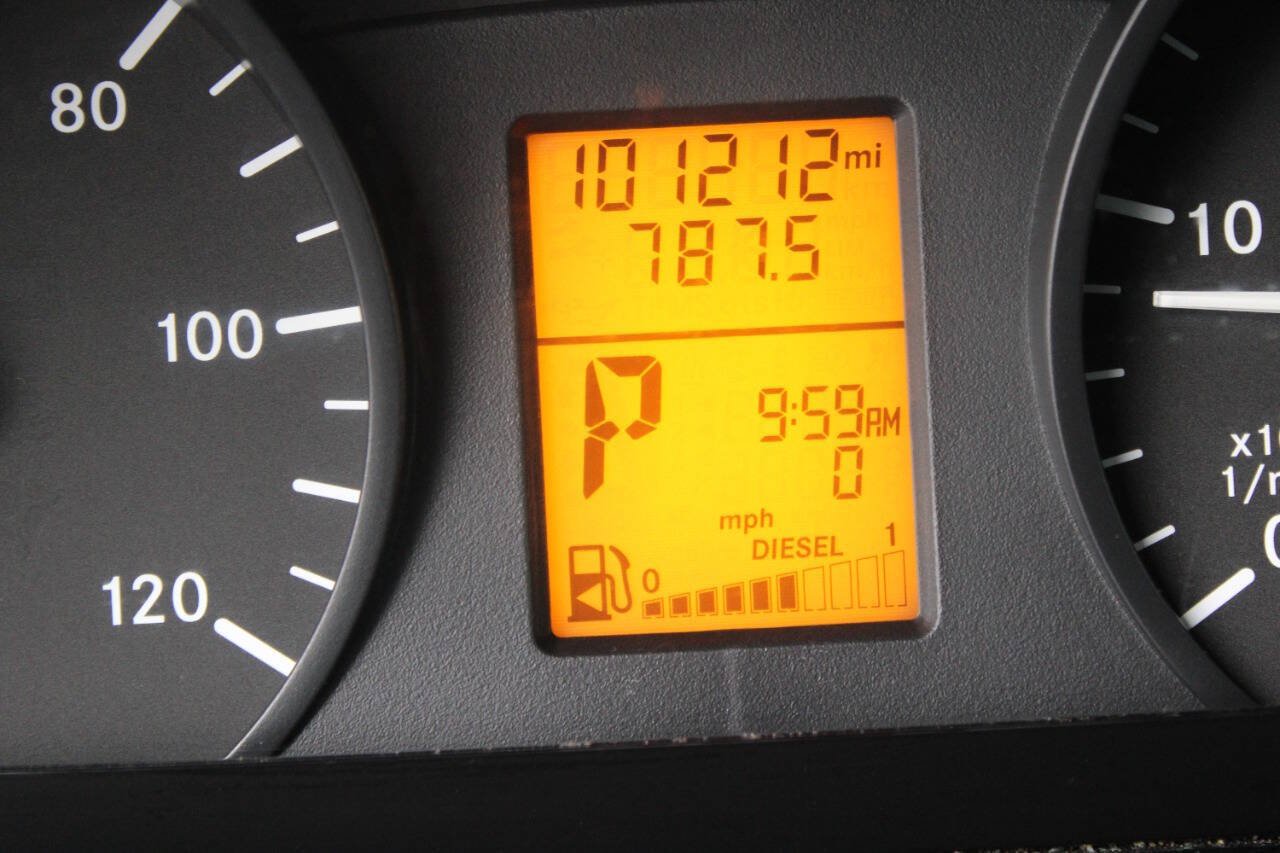 Used 2015 Mercedes-Benz Sprinter 2500 image 18