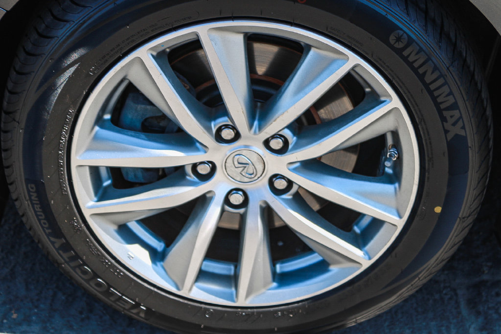 Used 2015 INFINITI Q50 Premium w/ Navigation Package RWD image 10