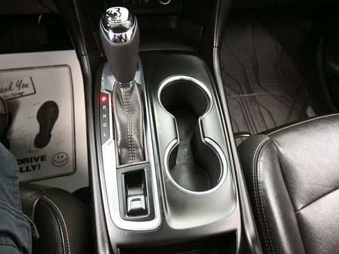 Used 2020 Chevrolet Equinox LT w/ Midnight Edition image 5