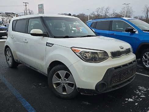Used 2016 Kia Soul image 1
