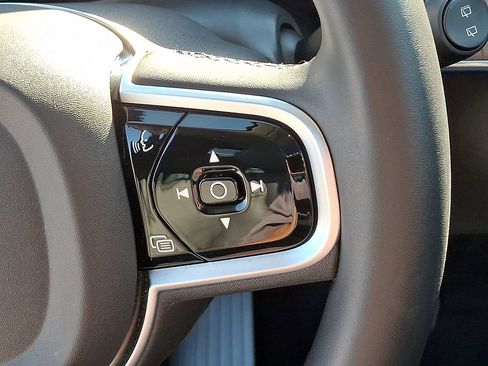 Certified 2026 Volvo XC90 B5 Ultra AWD/4WD image 24