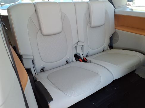 Certified 2025 Volkswagen ID. Buzz Pro S Plus RWD image 15