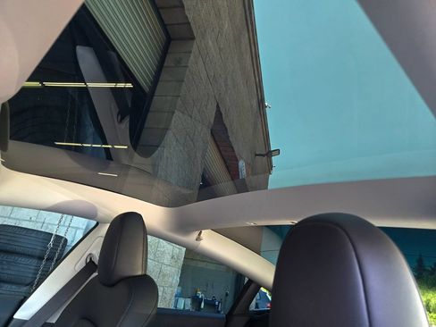 Used 2023 Tesla Model 3 Standard Range RWD image 17