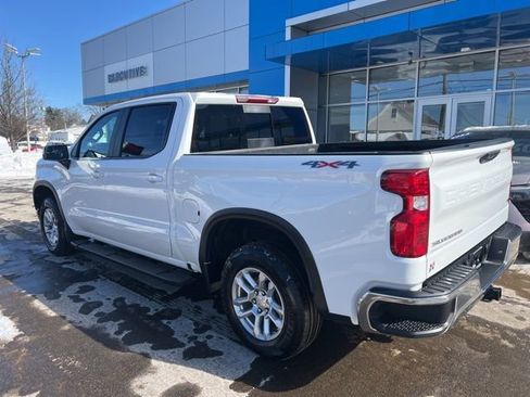 Used 2022 Chevrolet Silverado 1500 LT image 4