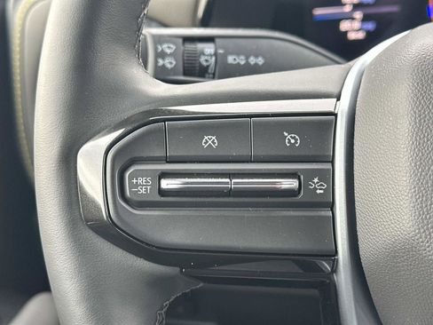 Certified 2025 Chevrolet Colorado ZR2 w/ Technology Package image 23