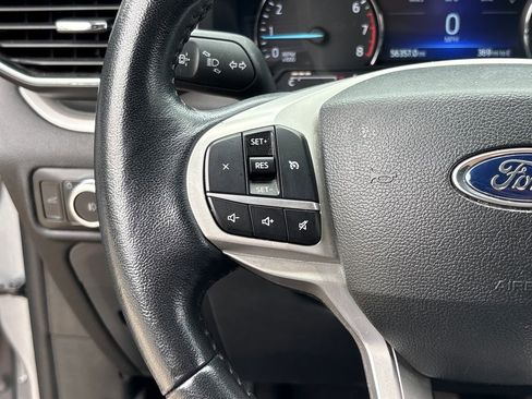Used 2023 Ford Explorer XLT w/ Equipment Group 202A RWD image 18